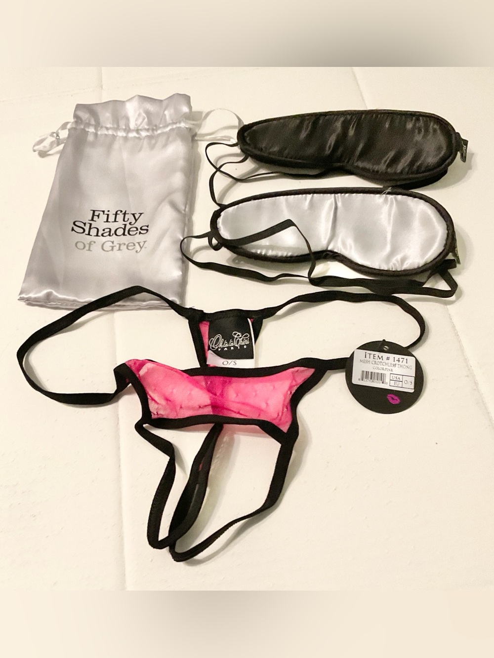 Fifty Shades Of Grey Womans Gift Bag w/ 2 Eye Covers W/ & Black GString size Sm